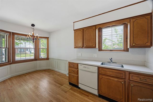 2815 Vassar Street, Dearborn, MI 48124
