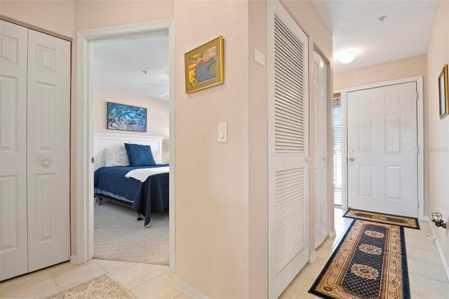 202 SILVER LAKE DRIVE 203, Venice, FL 34292