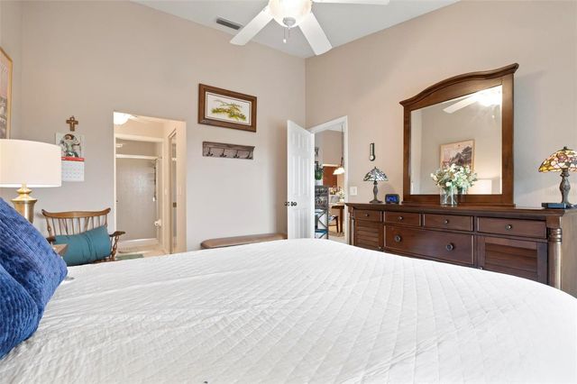 202 SILVER LAKE DRIVE 203, Venice, FL 34292