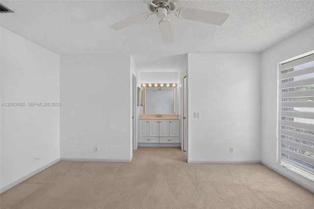 725 NW 49th Ave, Coconut Creek, FL 33063