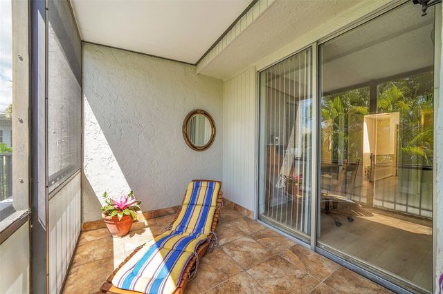 670 Kensington Place, Wilton Manors, FL 33305