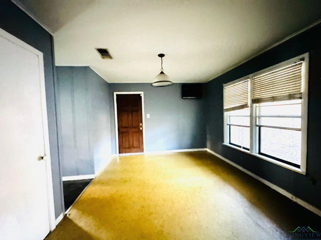 304 Hughes Avenue, Daingerfield, TX 75638