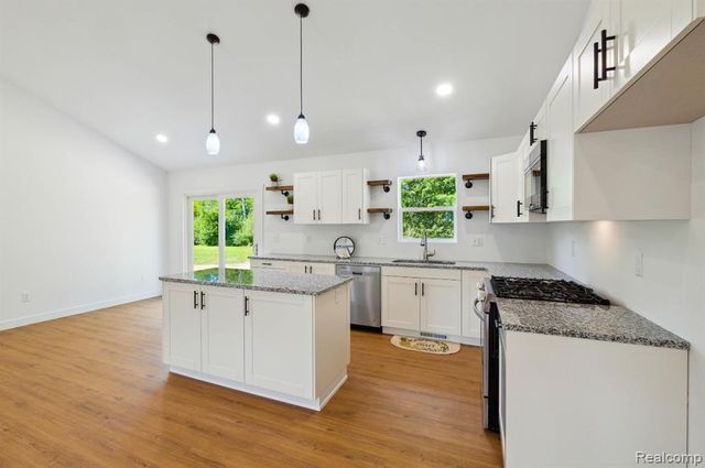 14434 Louisa Drive, Van Buren, MI 48111