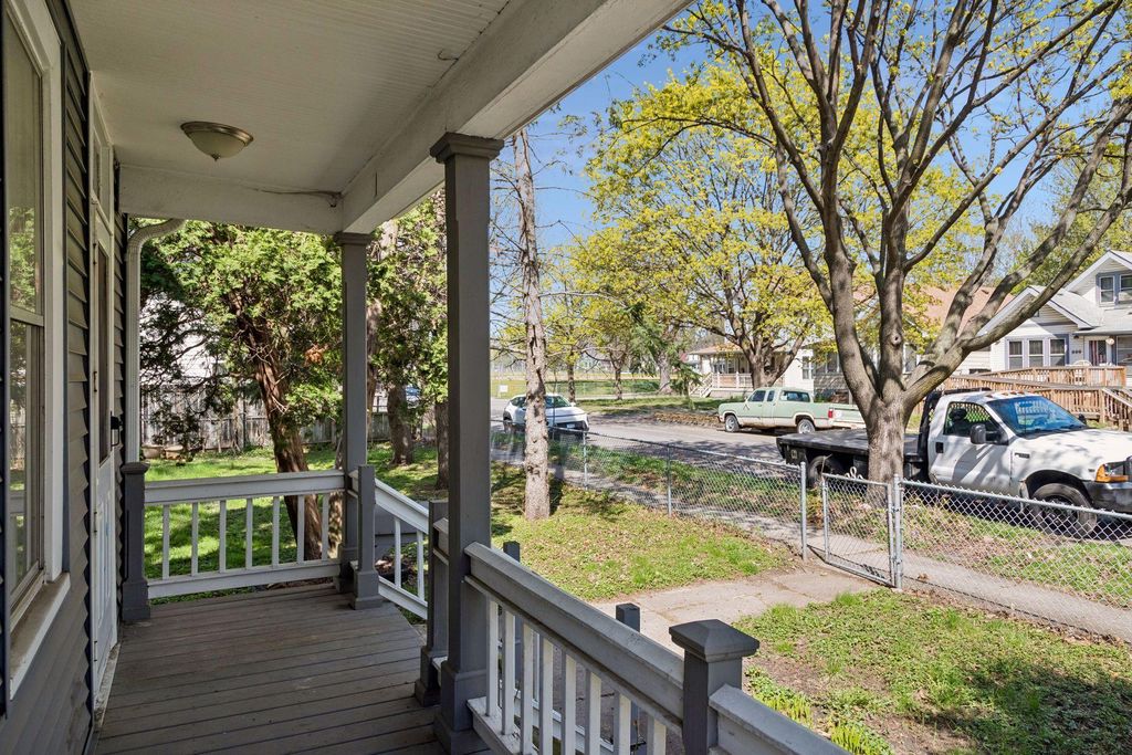894 Euclid Street, Saint Paul, MN 55106 — photo 3