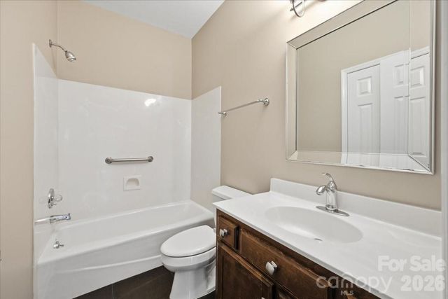 5909 Fitzwilliams Lane, Charlotte, NC 28270