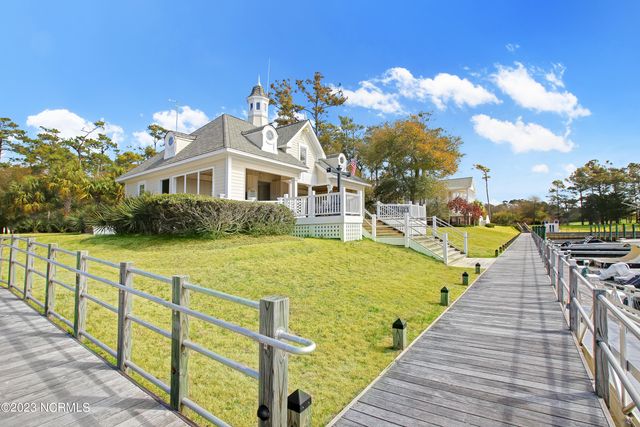 595 S Seascape Boulevard SW, Supply, NC 28462