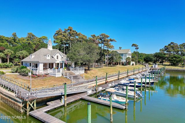 595 S Seascape Boulevard SW, Supply, NC 28462