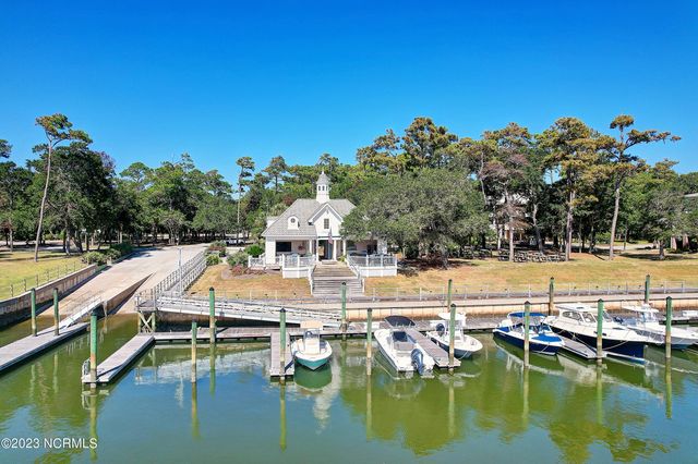 595 S Seascape Boulevard SW, Supply, NC 28462