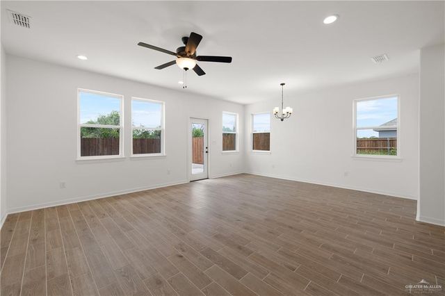 1420 E Silos Avenue, Edinburg, TX 78542