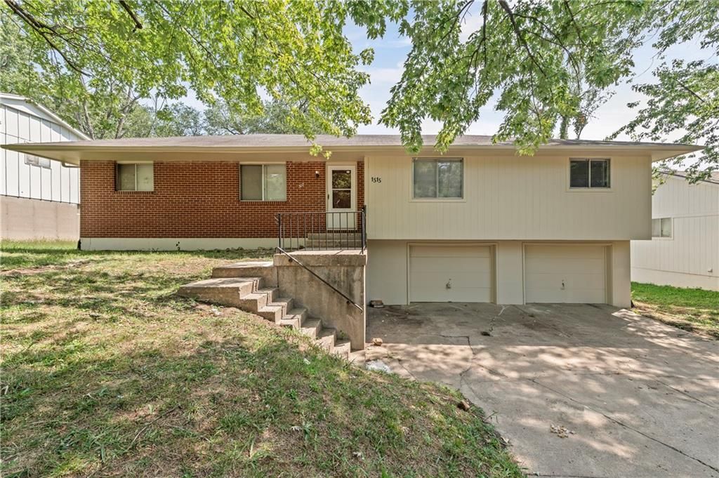 1515-1517 N 63rd Place, Kansas City, KS 66102