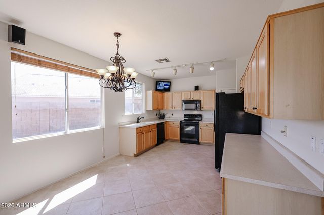 11527 N 86TH Avenue, Peoria, AZ 85345