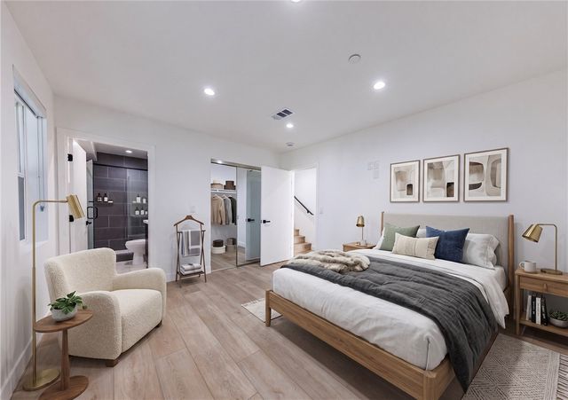 11313 Collins Street 11311-2, North Hollywood, CA 91601
