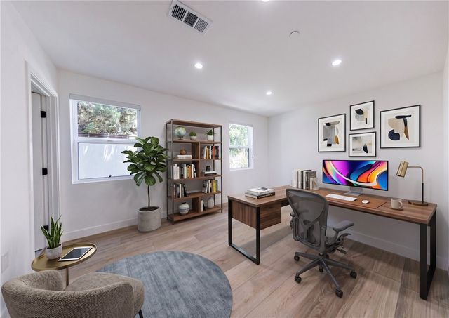 11313 Collins Street 11311-2, North Hollywood, CA 91601