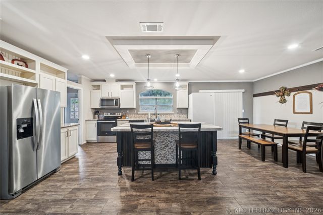 12112 W 690 Road, Hulbert, OK 74441