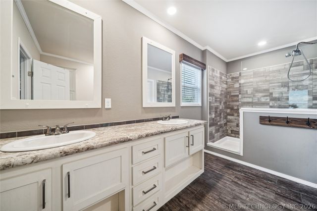 12112 W 690 Road, Hulbert, OK 74441