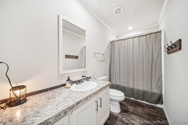 12112 W 690 Road, Hulbert, OK 74441