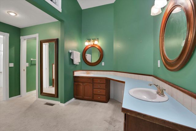 11224 N Honeymoon Bay Rd, Newman Lake, WA 99025