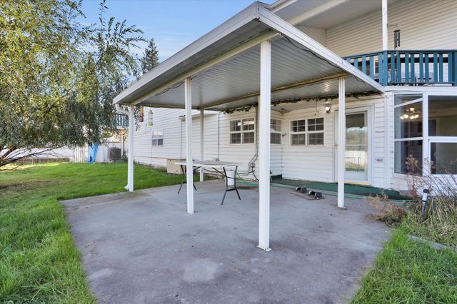 11224 N Honeymoon Bay Rd, Newman Lake, WA 99025