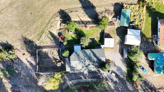 11224 N Honeymoon Bay Rd, Newman Lake, WA 99025