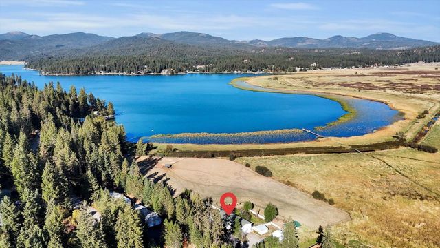 11224 N Honeymoon Bay Rd, Newman Lake, WA 99025