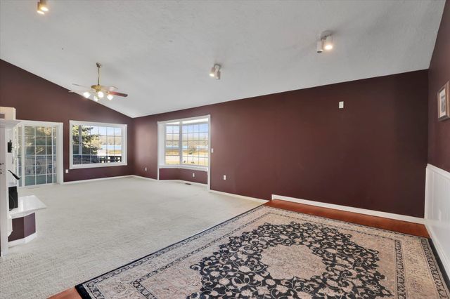 11224 N Honeymoon Bay Rd, Newman Lake, WA 99025