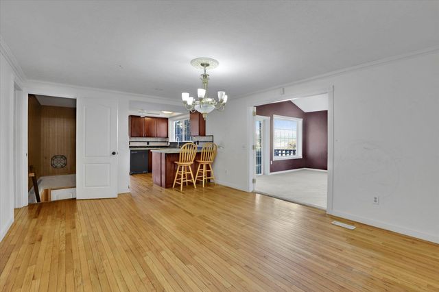 11224 N Honeymoon Bay Rd, Newman Lake, WA 99025