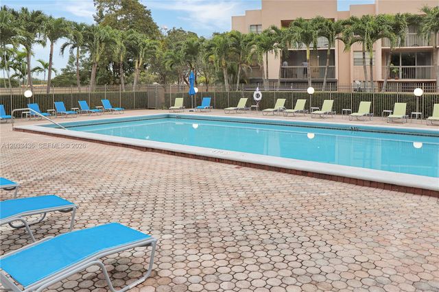 10425 SW 112th Avenue 204, Miami, FL 33176