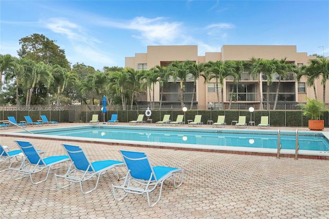 10425 SW 112th Avenue 204, Miami, FL 33176