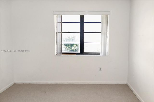 10425 SW 112th Avenue 204, Miami, FL 33176