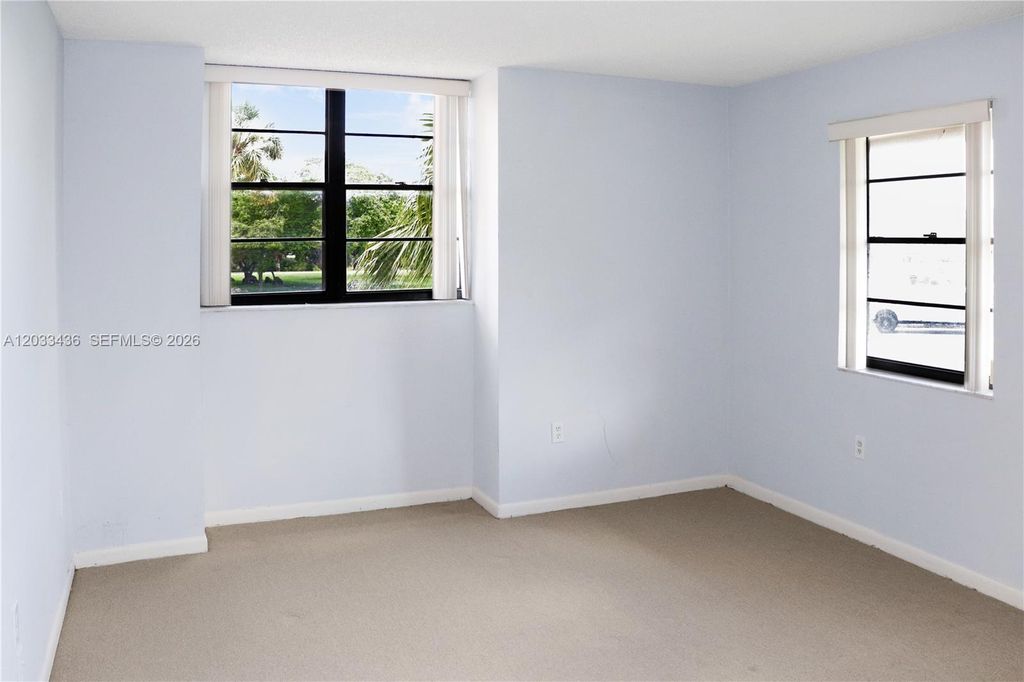 10425 SW 112th Avenue 204, Miami, FL 33176