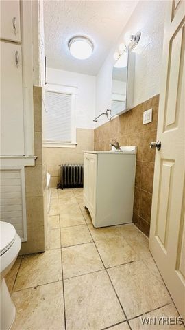 701 Cedar Avenue, Niagara Falls, NY 14301