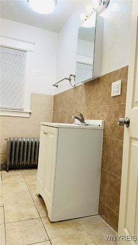 701 Cedar Avenue, Niagara Falls, NY 14301