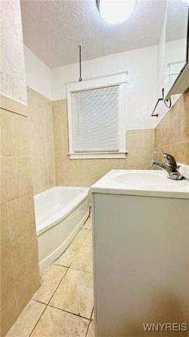 701 Cedar Avenue, Niagara Falls, NY 14301