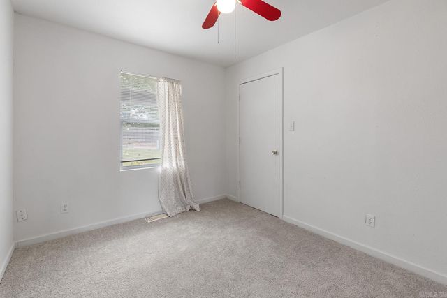 209 Dandelion Street, Hot Springs, AR 71913