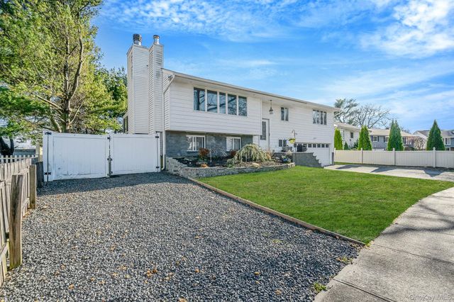 104 Colonial Street, East Northport, NY 11731