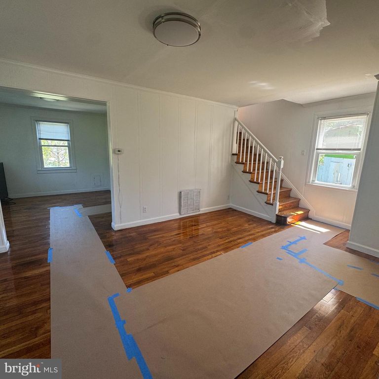 Image 2 of property listing at 4411 71ST AVE, Hyattsville, MD 20784