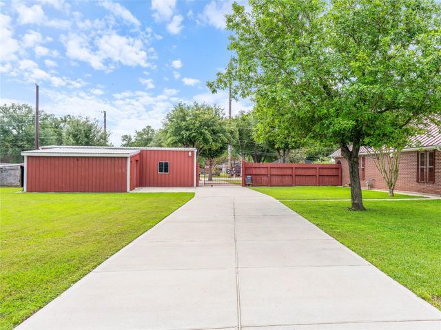 2610 School Street, Needville, TX 77461
