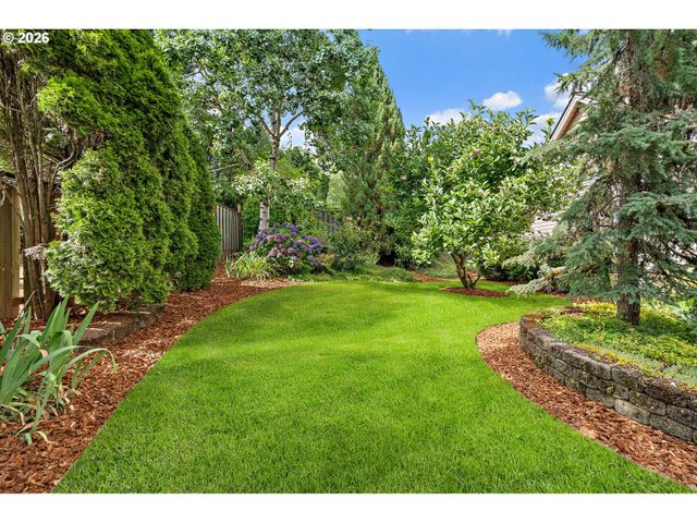 15331 Sw PEACHTREE Dr, Portland, OR 97224