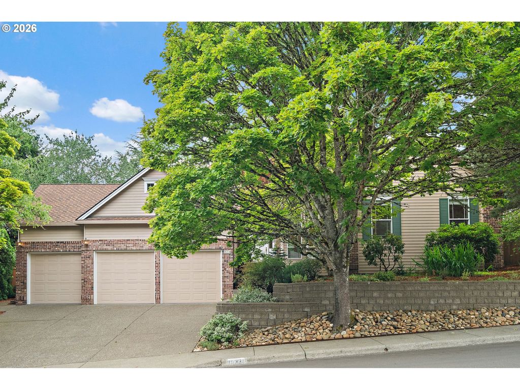 15331 Sw PEACHTREE Dr, Portland, OR 97224