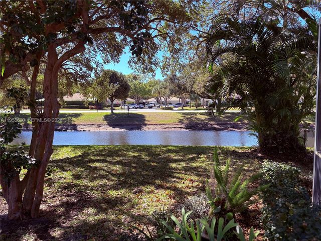 803 Silverleaf Oak Ct, Palm Beach Gardens, FL 33410