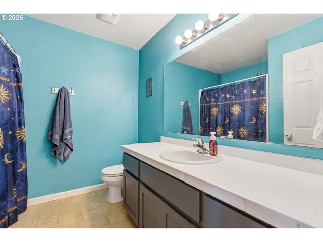 706 Nw 20TH Ave, Battle Ground, WA 98604