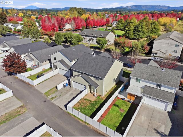 706 Nw 20TH Ave, Battle Ground, WA 98604