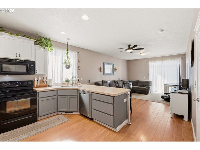 706 Nw 20TH Ave, Battle Ground, WA 98604