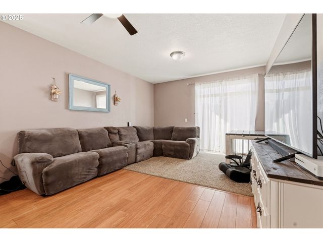 706 Nw 20TH Ave, Battle Ground, WA 98604