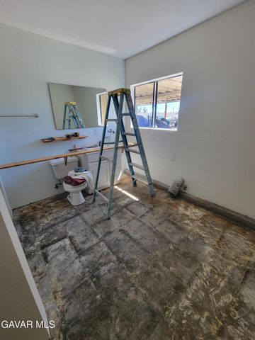 36320 E 60th Street, Palmdale, CA 93552