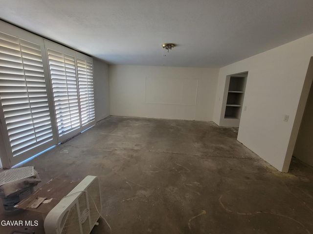 36320 E 60th Street, Palmdale, CA 93552
