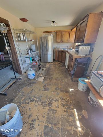 36320 E 60th Street, Palmdale, CA 93552