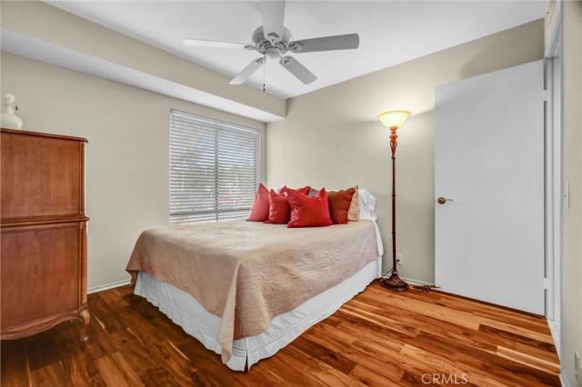 11 Las Brisas 6, Irvine, CA 92612