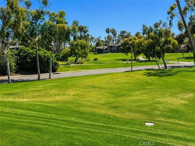 11 Las Brisas 6, Irvine, CA 92612