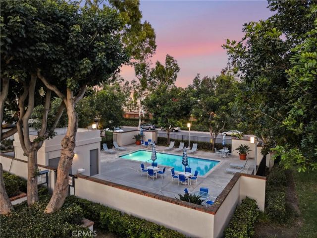 11 Las Brisas 6, Irvine, CA 92612